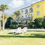 Orione - Front ホテル 3*