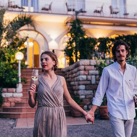 Orione - Front Hotel