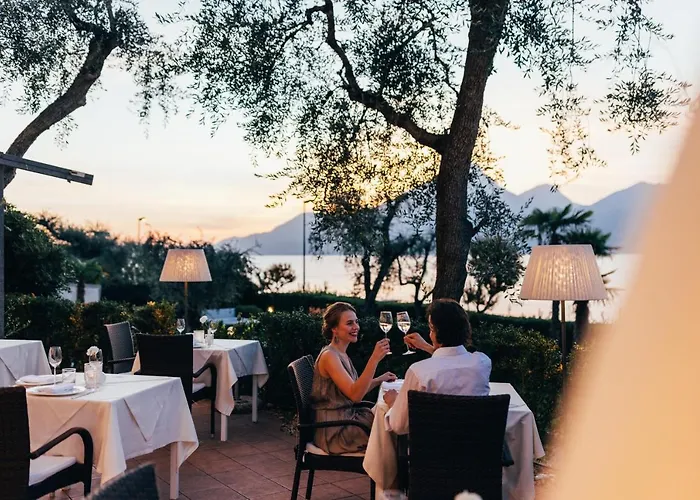 Orione - Front Отель Бренцоне-суль-Гарда