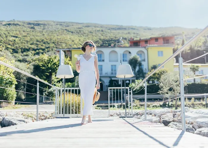 Orione - Front Отель